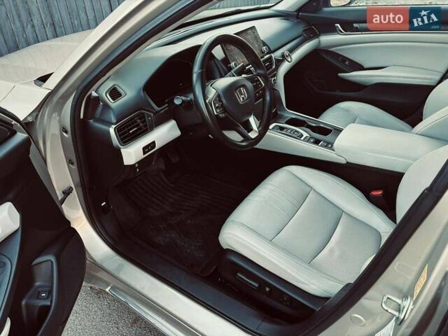 Бежевый Хонда Аккорд, объемом двигателя 2 л и пробегом 165 тыс. км за 19300 $, фото 14 на Automoto.ua