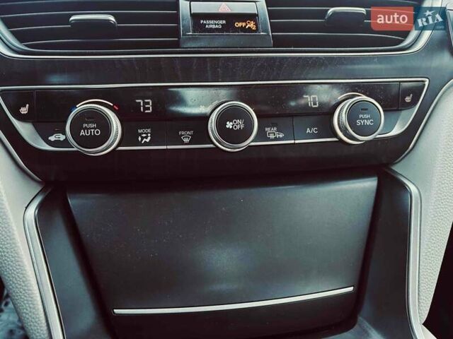 Бежевый Хонда Аккорд, объемом двигателя 2 л и пробегом 165 тыс. км за 19300 $, фото 12 на Automoto.ua