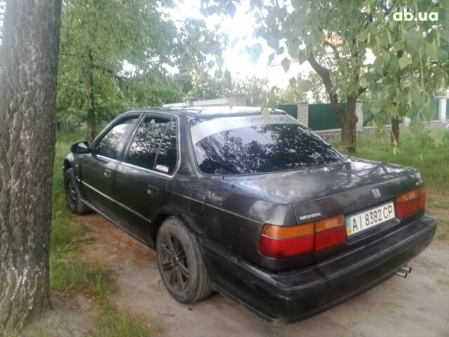 Черный Хонда Аккорд, объемом двигателя 2.2 л и пробегом 334 тыс. км за 1500 $, фото 7 на Automoto.ua