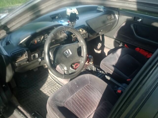 Черный Хонда Аккорд, объемом двигателя 2.2 л и пробегом 334 тыс. км за 1500 $, фото 2 на Automoto.ua