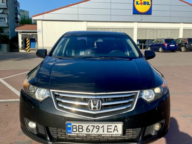 Черный Хонда Аккорд, объемом двигателя 0 л и пробегом 205 тыс. км за 10800 $, фото 8 на Automoto.ua