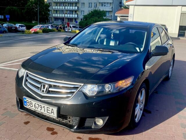 Черный Хонда Аккорд, объемом двигателя 0 л и пробегом 205 тыс. км за 10800 $, фото 6 на Automoto.ua