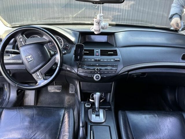 Чорний Хонда Аккорд, об'ємом двигуна 2.4 л та пробігом 151 тис. км за 8000 $, фото 3 на Automoto.ua