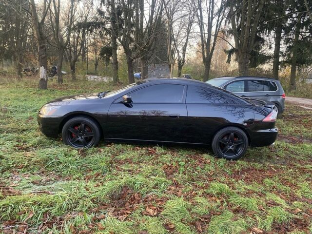 Черный Хонда Аккорд, объемом двигателя 3 л и пробегом 256 тыс. км за 6500 $, фото 1 на Automoto.ua