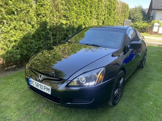 Черный Хонда Аккорд, объемом двигателя 3 л и пробегом 256 тыс. км за 6500 $, фото 5 на Automoto.ua