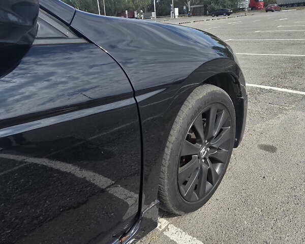 Черный Хонда Аккорд, объемом двигателя 3.5 л и пробегом 256 тыс. км за 8300 $, фото 7 на Automoto.ua