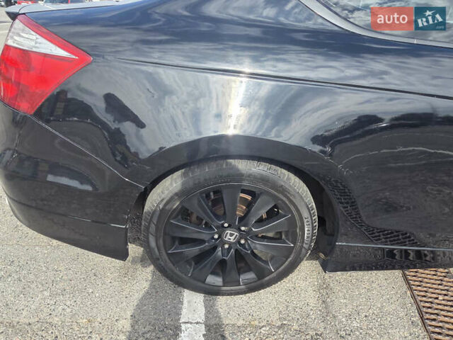 Черный Хонда Аккорд, объемом двигателя 3.5 л и пробегом 256 тыс. км за 8300 $, фото 8 на Automoto.ua