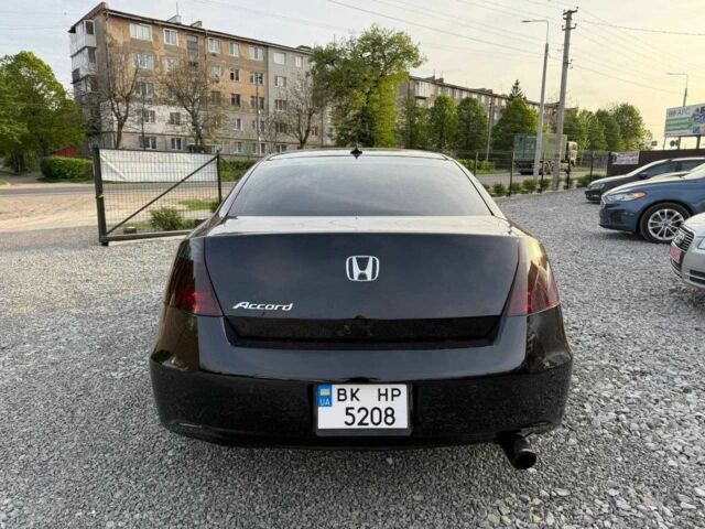 Черный Хонда Аккорд, объемом двигателя 2.4 л и пробегом 284 тыс. км за 7499 $, фото 9 на Automoto.ua