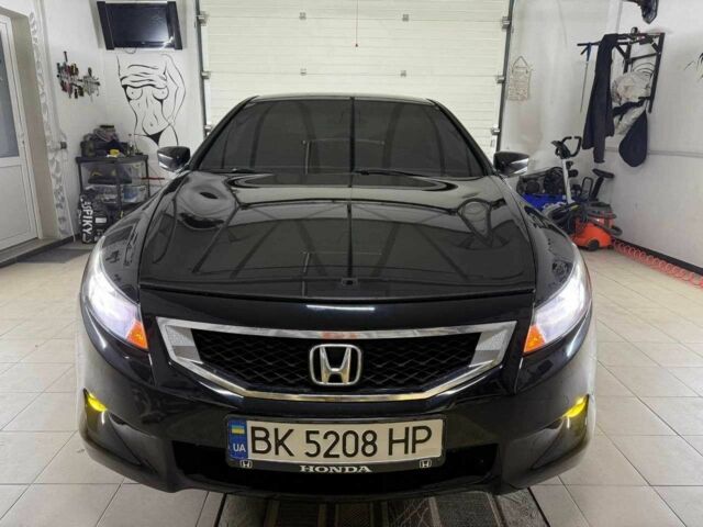 Черный Хонда Аккорд, объемом двигателя 2.4 л и пробегом 284 тыс. км за 7499 $, фото 1 на Automoto.ua