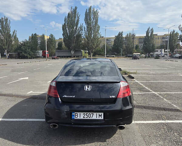 Черный Хонда Аккорд, объемом двигателя 3.5 л и пробегом 256 тыс. км за 8300 $, фото 6 на Automoto.ua