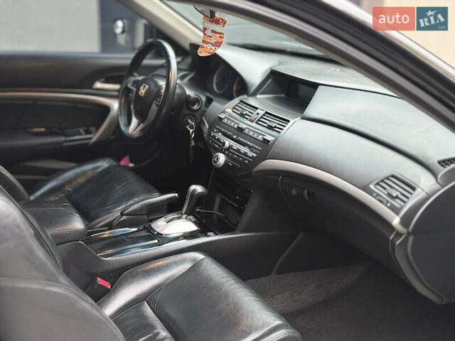 Чорний Хонда Аккорд, об'ємом двигуна 2.35 л та пробігом 270 тис. км за 8200 $, фото 15 на Automoto.ua