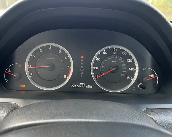 Черный Хонда Аккорд, объемом двигателя 2.4 л и пробегом 241 тыс. км за 8000 $, фото 14 на Automoto.ua