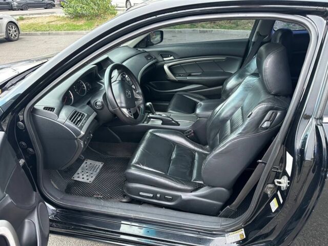 Черный Хонда Аккорд, объемом двигателя 2.4 л и пробегом 259 тыс. км за 6600 $, фото 4 на Automoto.ua