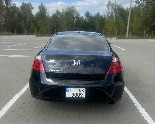 Черный Хонда Аккорд, объемом двигателя 2.4 л и пробегом 241 тыс. км за 8000 $, фото 5 на Automoto.ua