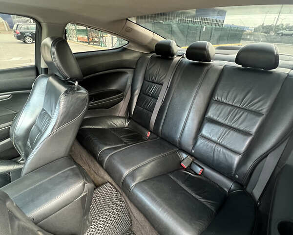 Черный Хонда Аккорд, объемом двигателя 2.4 л и пробегом 241 тыс. км за 8000 $, фото 17 на Automoto.ua