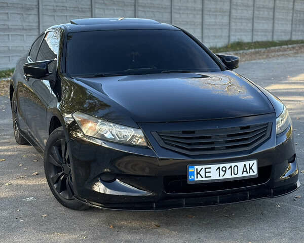 Черный Хонда Аккорд, объемом двигателя 2.4 л и пробегом 255 тыс. км за 9999 $, фото 1 на Automoto.ua