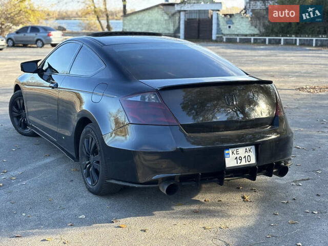 Черный Хонда Аккорд, объемом двигателя 2.4 л и пробегом 255 тыс. км за 9999 $, фото 5 на Automoto.ua