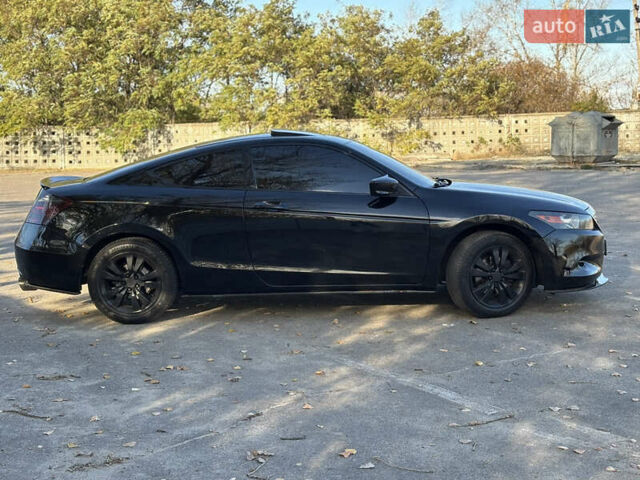 Черный Хонда Аккорд, объемом двигателя 2.4 л и пробегом 255 тыс. км за 9999 $, фото 2 на Automoto.ua
