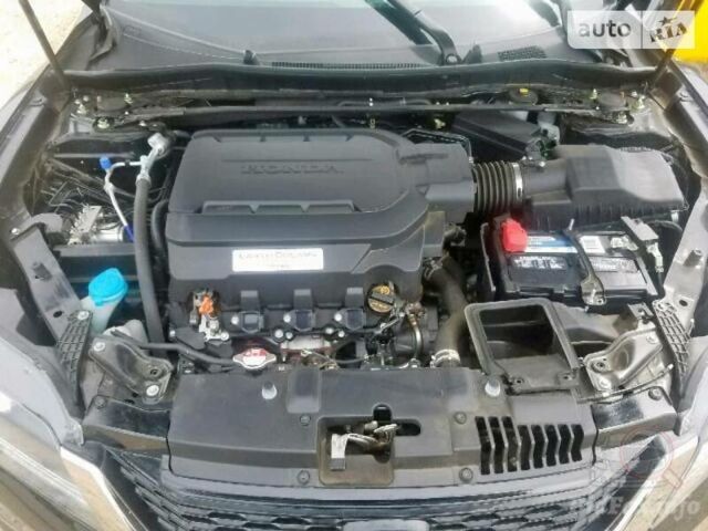 Чорний Хонда Аккорд, об'ємом двигуна 3.5 л та пробігом 35 тис. км за 17700 $, фото 15 на Automoto.ua