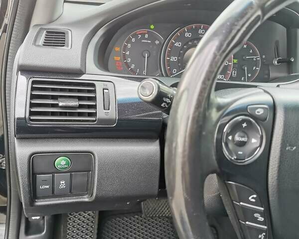 Черный Хонда Аккорд, объемом двигателя 2.4 л и пробегом 233 тыс. км за 9400 $, фото 6 на Automoto.ua