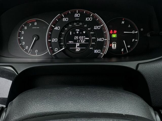 Черный Хонда Аккорд, объемом двигателя 2.4 л и пробегом 91 тыс. км за 9000 $, фото 8 на Automoto.ua