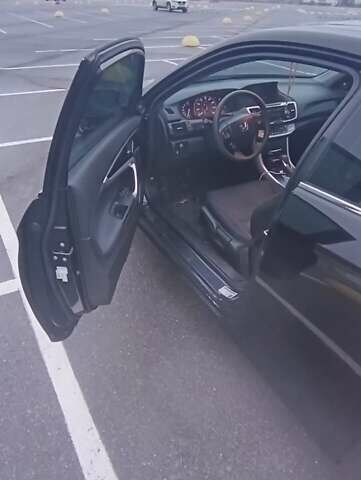 Черный Хонда Аккорд, объемом двигателя 2.36 л и пробегом 261 тыс. км за 12300 $, фото 8 на Automoto.ua