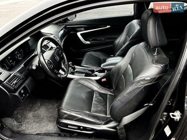 Черный Хонда Аккорд, объемом двигателя 3.47 л и пробегом 117 тыс. км за 15000 $, фото 25 на Automoto.ua