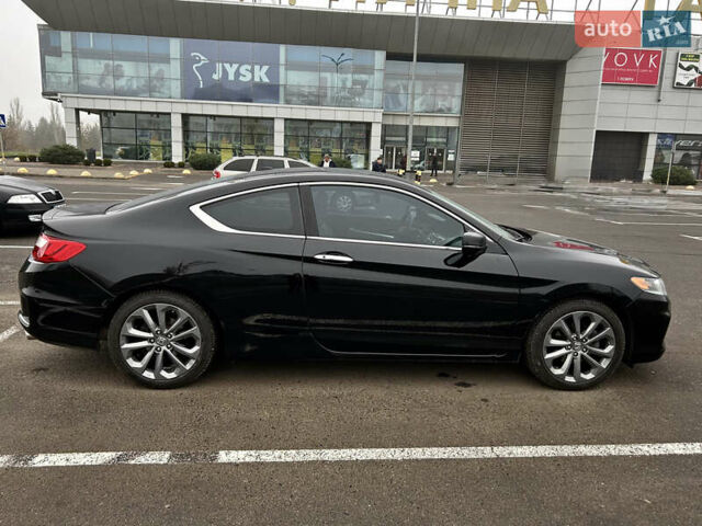 Черный Хонда Аккорд, объемом двигателя 3.47 л и пробегом 117 тыс. км за 15000 $, фото 10 на Automoto.ua
