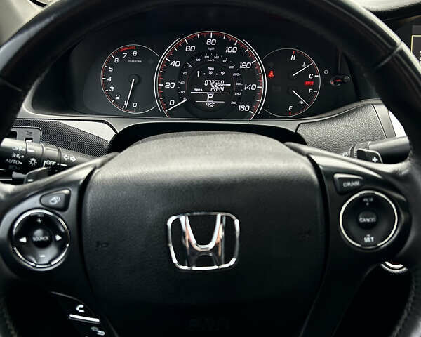 Черный Хонда Аккорд, объемом двигателя 3.47 л и пробегом 117 тыс. км за 15000 $, фото 17 на Automoto.ua