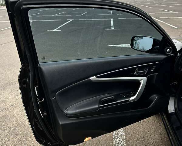 Черный Хонда Аккорд, объемом двигателя 3.47 л и пробегом 117 тыс. км за 15000 $, фото 19 на Automoto.ua