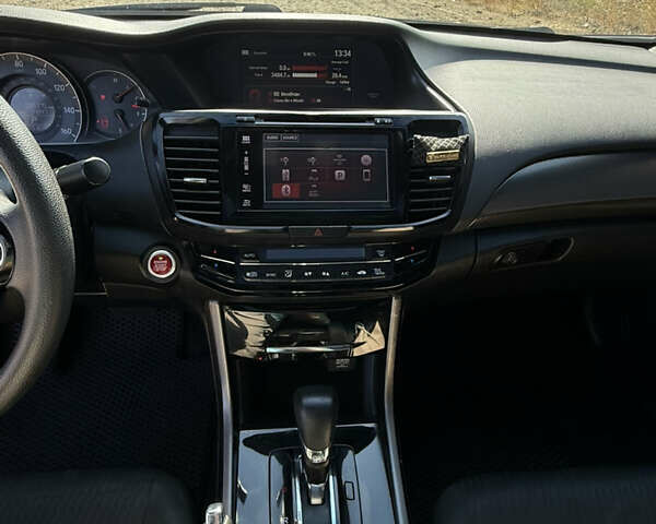 Чорний Хонда Аккорд, об'ємом двигуна 2.4 л та пробігом 135 тис. км за 11300 $, фото 22 на Automoto.ua