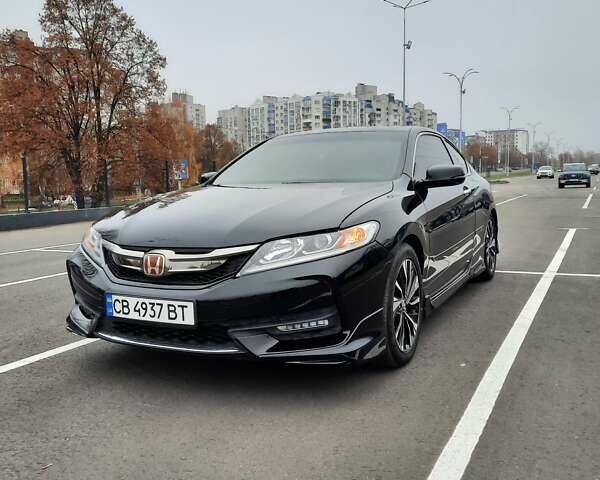 Черный Хонда Аккорд, объемом двигателя 2.4 л и пробегом 70 тыс. км за 11800 $, фото 6 на Automoto.ua