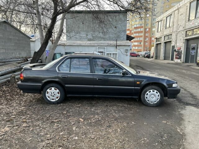 Черный Хонда Аккорд, объемом двигателя 1.8 л и пробегом 251 тыс. км за 1150 $, фото 4 на Automoto.ua