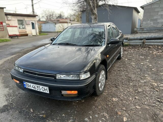 Черный Хонда Аккорд, объемом двигателя 1.8 л и пробегом 251 тыс. км за 1150 $, фото 1 на Automoto.ua