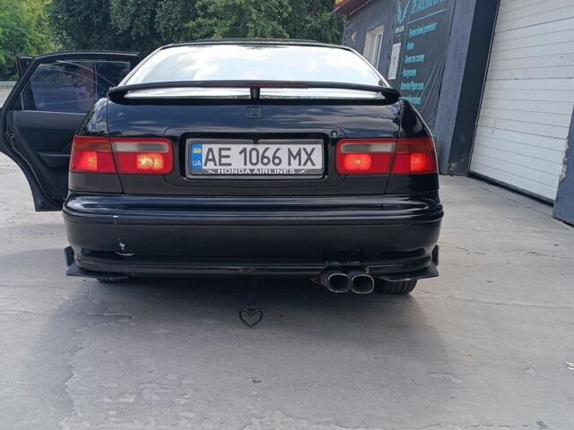 Черный Хонда Аккорд, объемом двигателя 2.3 л и пробегом 320 тыс. км за 2200 $, фото 1 на Automoto.ua