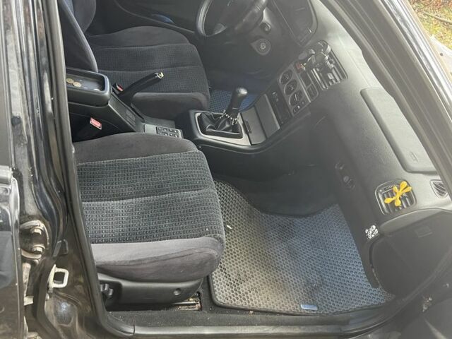 Черный Хонда Аккорд, объемом двигателя 2 л и пробегом 312 тыс. км за 2000 $, фото 4 на Automoto.ua