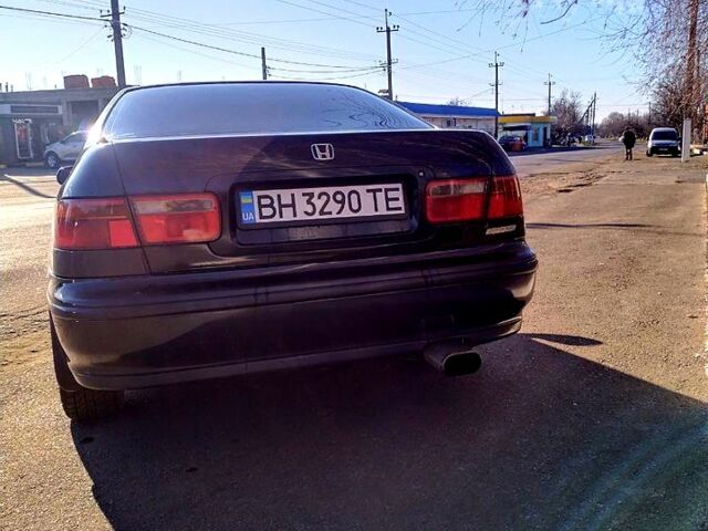 Черный Хонда Аккорд, объемом двигателя 2 л и пробегом 485 тыс. км за 2550 $, фото 2 на Automoto.ua
