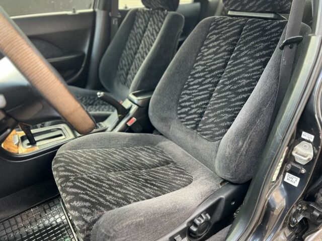 Черный Хонда Аккорд, объемом двигателя 2 л и пробегом 400 тыс. км за 2799 $, фото 9 на Automoto.ua