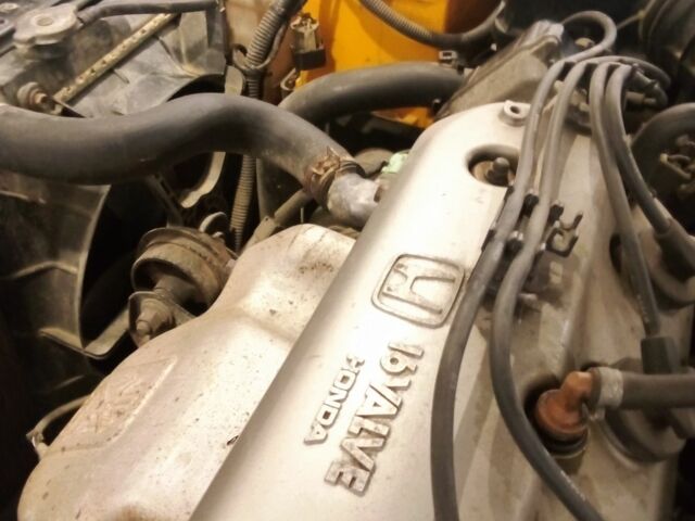 Черный Хонда Аккорд, объемом двигателя 2 л и пробегом 365 тыс. км за 2800 $, фото 4 на Automoto.ua