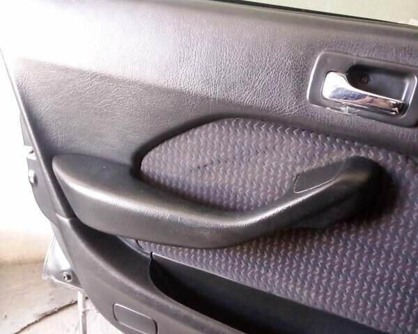 Чорний Хонда Аккорд, об'ємом двигуна 2 л та пробігом 365 тис. км за 2800 $, фото 6 на Automoto.ua