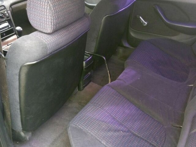 Черный Хонда Аккорд, объемом двигателя 2 л и пробегом 345 тыс. км за 1000 $, фото 6 на Automoto.ua