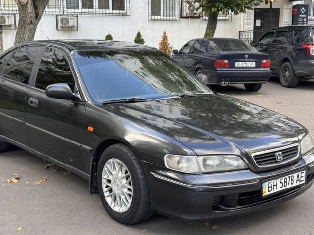 Черный Хонда Аккорд, объемом двигателя 1.8 л и пробегом 350 тыс. км за 2000 $, фото 2 на Automoto.ua