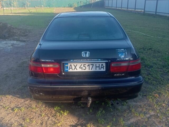 Черный Хонда Аккорд, объемом двигателя 2 л и пробегом 150 тыс. км за 1800 $, фото 3 на Automoto.ua