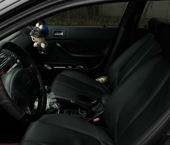 Черный Хонда Аккорд, объемом двигателя 2.3 л и пробегом 243 тыс. км за 2500 $, фото 3 на Automoto.ua