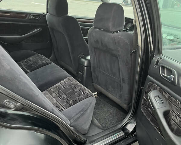 Чорний Хонда Аккорд, об'ємом двигуна 1.8 л та пробігом 258 тис. км за 2800 $, фото 8 на Automoto.ua