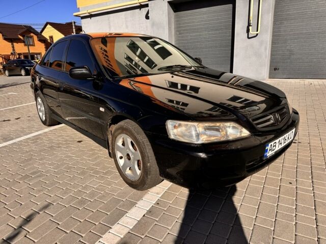 Черный Хонда Аккорд, объемом двигателя 1.9 л и пробегом 333 тыс. км за 2850 $, фото 3 на Automoto.ua