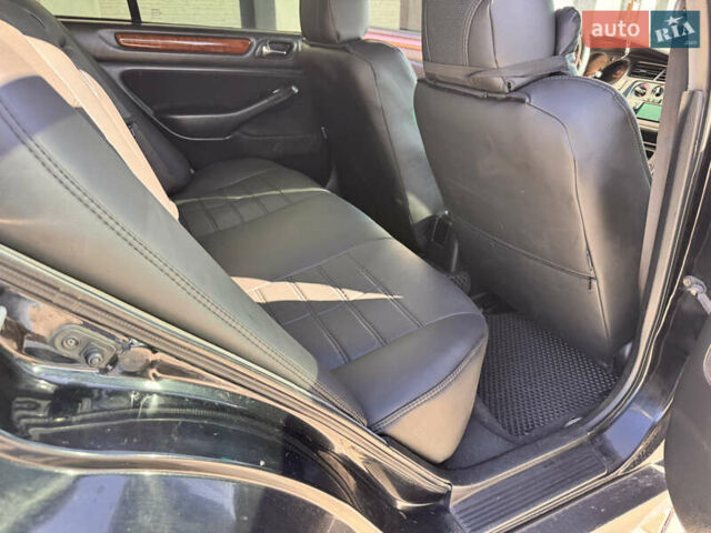 Черный Хонда Аккорд, объемом двигателя 1.85 л и пробегом 333 тыс. км за 2950 $, фото 24 на Automoto.ua