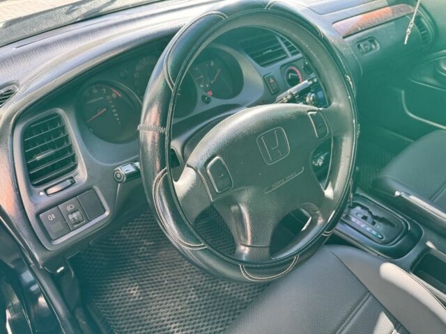 Черный Хонда Аккорд, объемом двигателя 1.9 л и пробегом 333 тыс. км за 2850 $, фото 13 на Automoto.ua