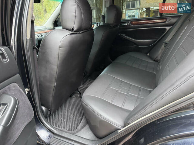 Черный Хонда Аккорд, объемом двигателя 1.85 л и пробегом 333 тыс. км за 2950 $, фото 17 на Automoto.ua