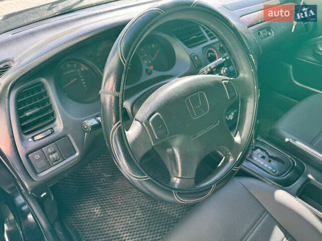 Черный Хонда Аккорд, объемом двигателя 1.85 л и пробегом 333 тыс. км за 2950 $, фото 17 на Automoto.ua